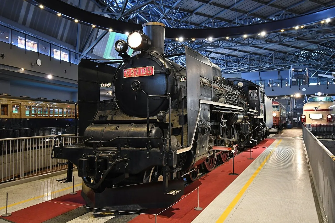 模型でたどる225列車